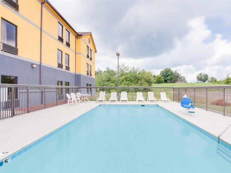 ซูเปอร์ 8 บาย วินด์แฮม ครอสวิลล์ เทนเนสซี Motel ภายนอก รูปภาพ